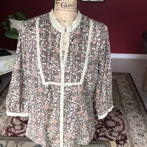 TINT Peasant flowered blouse with detailing.